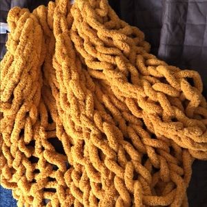 HOMEMADE KNITTED BLANKETS